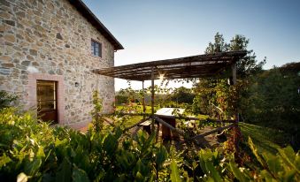 Hamlet House in Borgo Case Bardi