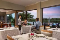 River Place Manor - Deluxe Double or Twin Room