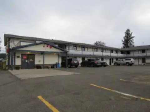 Imperial Motel Hotels in 100 Mile House