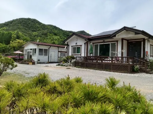 Sangju Munjangdae Healing House Pension Hotels in Sangju-si