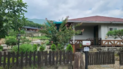 Cheongdo Biseul Osangol Unshared House Pension - 膳食民宿