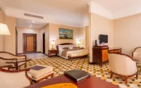 Royal Tulip Almaty Các khách sạn ở Almaty