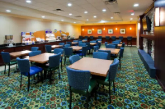 Holiday Inn Express WASHINGTON DC SW - SPRINGFIELD by IHG