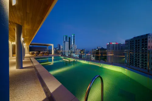 Haeundae Hound Signature Hotel - Motels