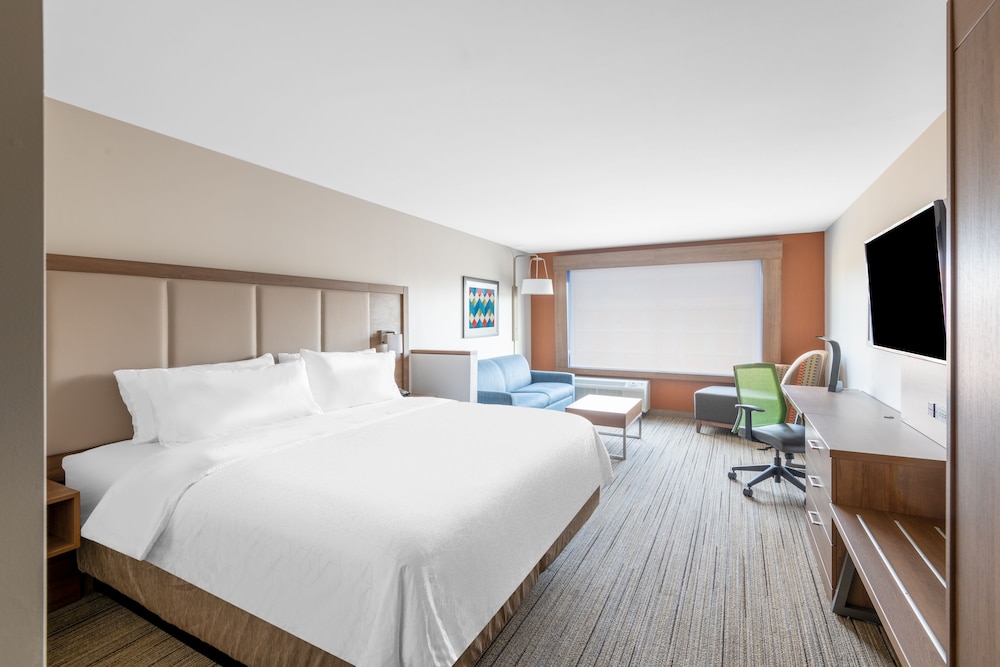 Holiday Inn Express & Suites Phoenix - Airport North, an Ihg Hotel