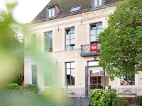 Ibis Douai Centre Отели в г. Эстре