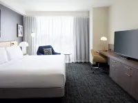 Hilton Garden Inn Montreal Midtown Hotels near Mount Royal Park