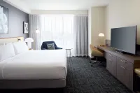 Hilton Garden Inn Montreal Midtown Các khách sạn gần Arabic Presbyterian Church of Montreal