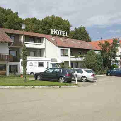 Landhotel Gasthof am Berg Hotel Exterior