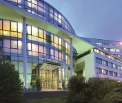 NH Duesseldorf City Hotel dekat KAI 10 Arthena Foundation