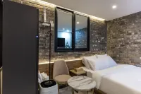 Hadong Hotel Bombom