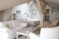Hotel Schloss Gamehl Hotels in Benz
