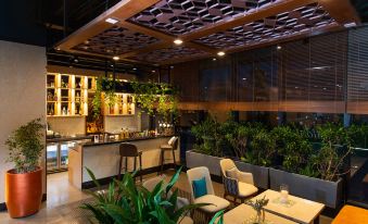 Holiday Inn Bengaluru Racecourse