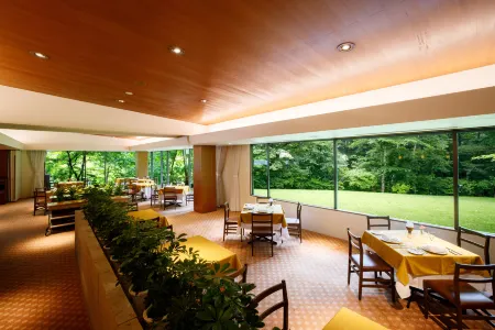 Hotel Kajima No Mori Отели рядом с достопримечательностью «旧軽井沢森ノ美術館»