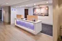 Holiday Inn Express Burlington Hotels in Elon