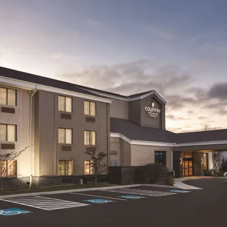 Country Inn & Suites by Radisson, Erie, PA