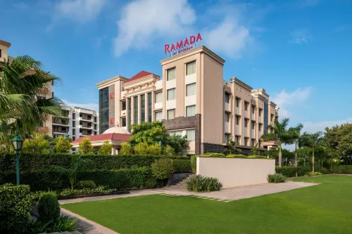 Ramada by Wyndham Varanasi Katesar - breakfast