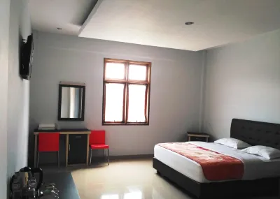 Hotel & Restaurant Bali Hotels near Simpang 4 Sipahutar Tarutung