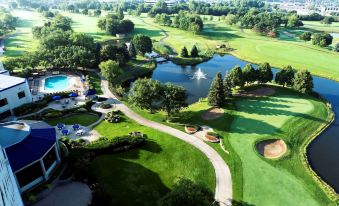 Hilton Chicago Oak Brook Hills Resort & Conference Center