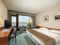 Maritim Hotel Bellevue Kiel Hotels near Mediendom