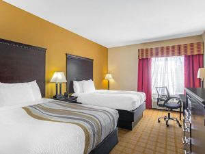 La Quinta Inn & Suites by Wyndham Mobile Satsuma / Saraland