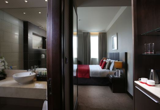 아부다비 호텔 객실 내부