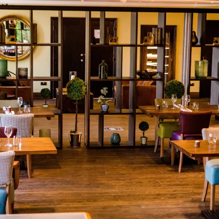 Stonecross Manor Hotel
