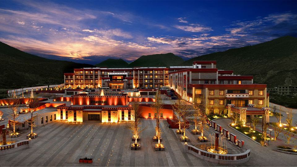 Risong Gongbu Hotel (Daocheng Yading)