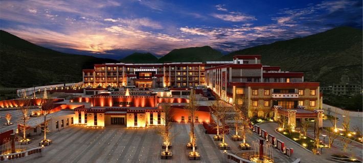 Risong Gongbu Hotel (Daocheng Yading) Hotels in Daocheng County