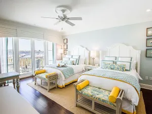 The Beach Club at Charleston Harbor Resort and Marina