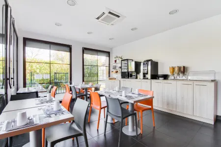 All Suites Hotel Le Teich Отели в г. Бигано