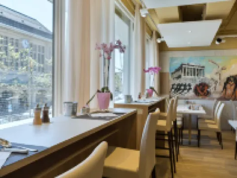 โรงแรมคอนติเนนตัล โรงแรมในโลซาน