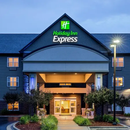 Holiday Inn Express & Suites GREEN BAY EAST by IHG