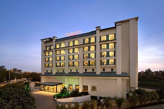 5. 라마다 바이 윈..