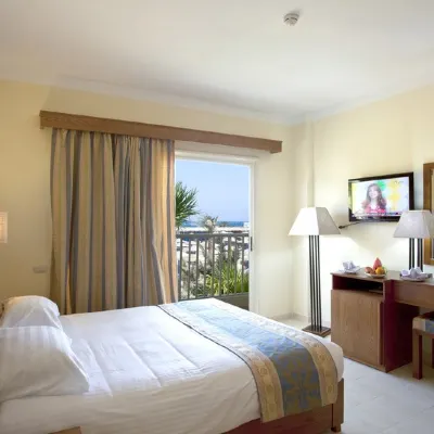 Empire Beach Aqua Park โรงแรมใกล้El Dahar