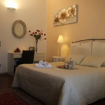 Casamore Rooms