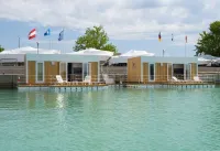 Floating Resort
