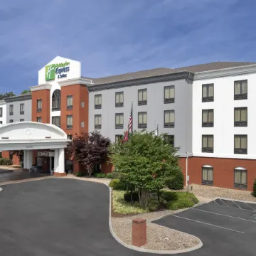 Holiday Inn Express & Suites KNOXVILLE-CLINTON by IHG