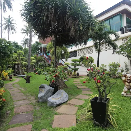Phi Phi Banyan Villa