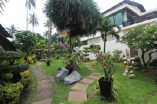 Phi Phi Banyan Villa
