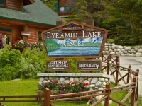 Pyramid Lake Lodge Hotels in Jasper