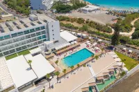 Napa Mermaid Hotel & Suites - Beach