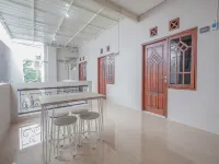 RedDoorz Near Ciputra Golf Surabaya