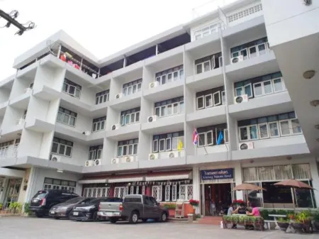Khelangnakorn Hotel