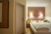 Waldsee Hotel am Wirchensee