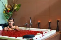 Kuta Paradiso Hotel - Hot Tub
