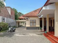 Hotel Istiqlah Syariah Các khách sạn ở Giri