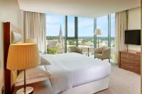 Sheraton Athlone Hotel - Bars