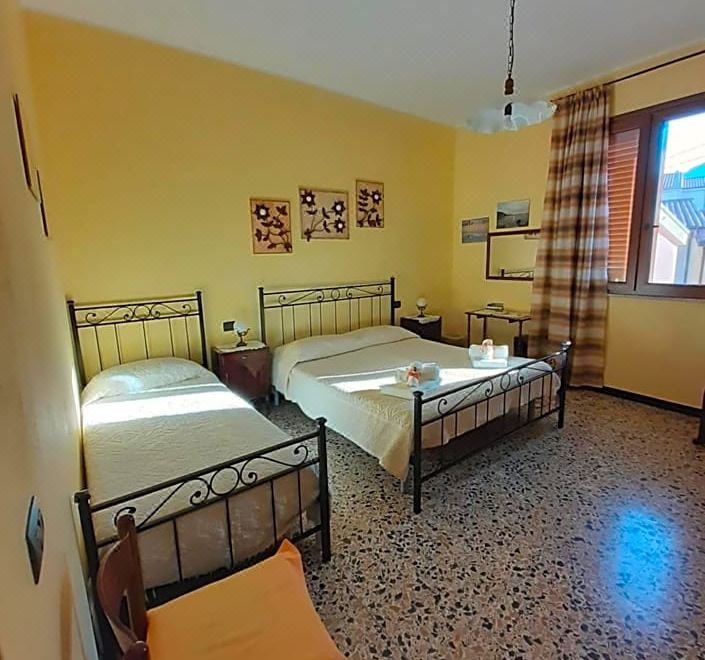 L'Agrifoglio di Emy - Housity
