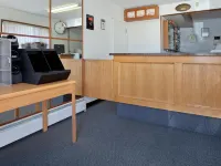 Travelodge by Wyndham Moose Jaw - parking